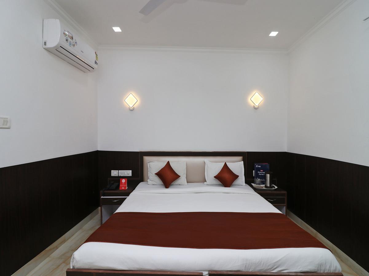 Oyo 11526 Hotel Apollo Agra  Exteriör bild