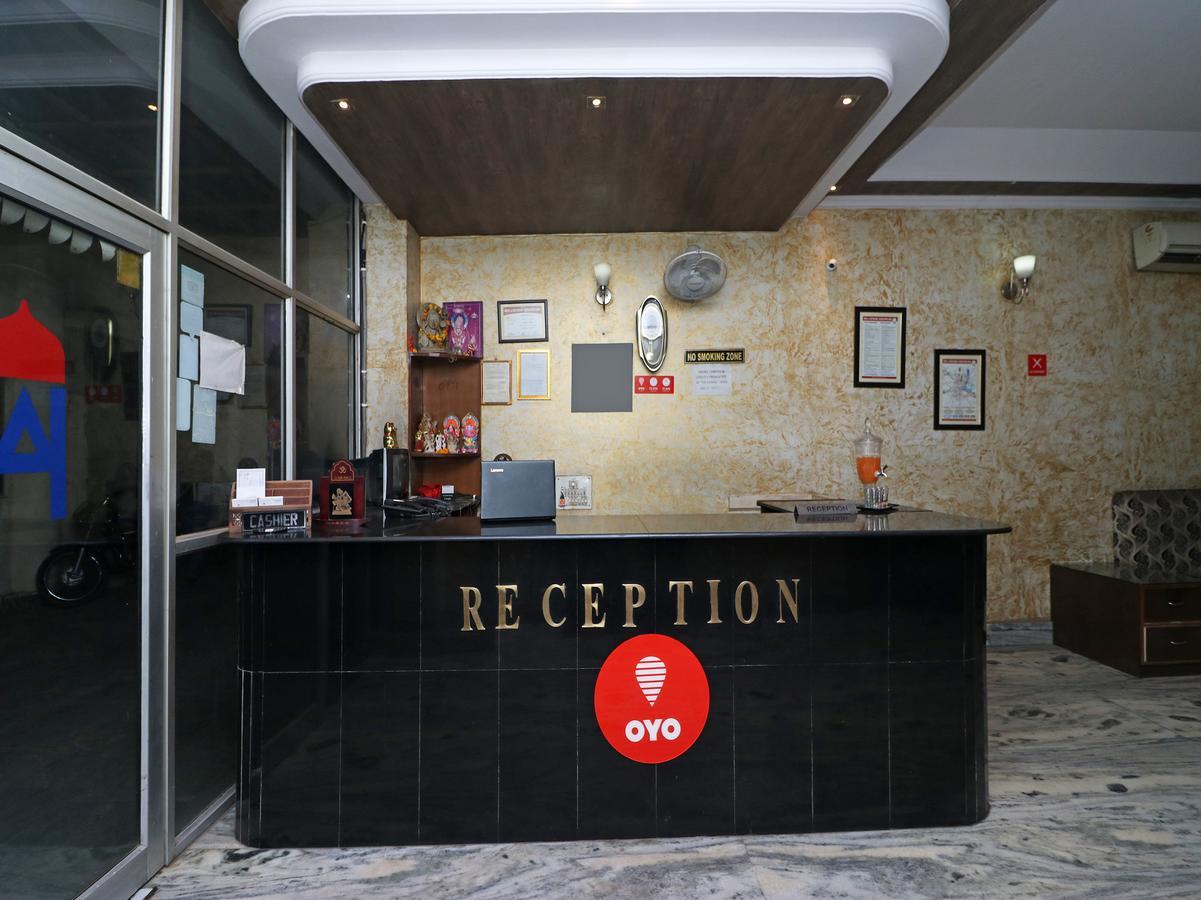 Oyo 11526 Hotel Apollo Agra  Exteriör bild